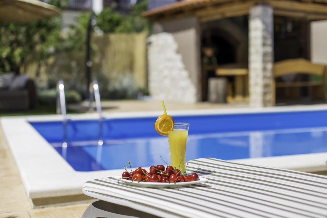 Villa Barbara Kaštela エクステリア 写真