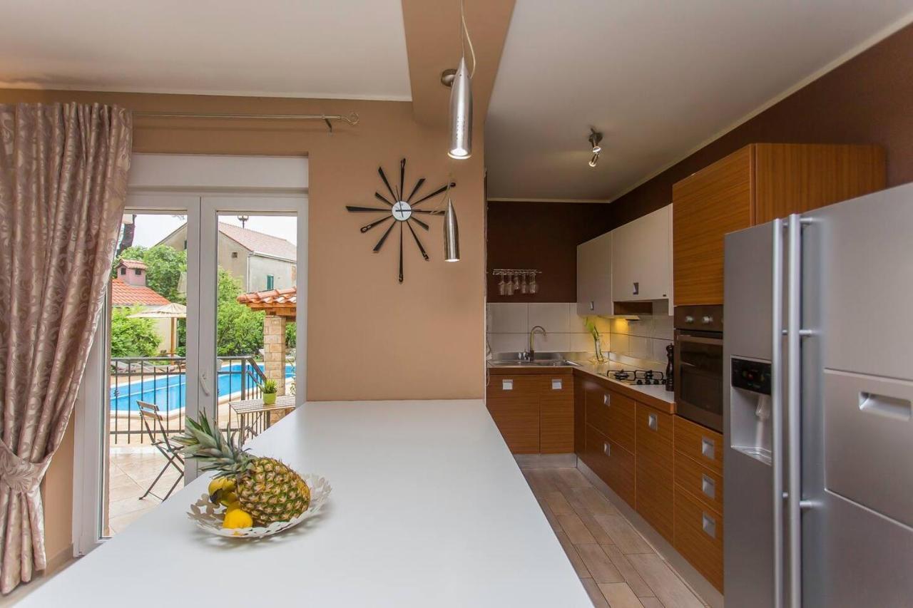 Villa Barbara Kaštela エクステリア 写真